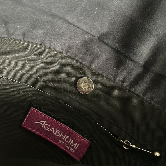 Agabhumi‎ by Thora Wristlet W Magnetic Clasp